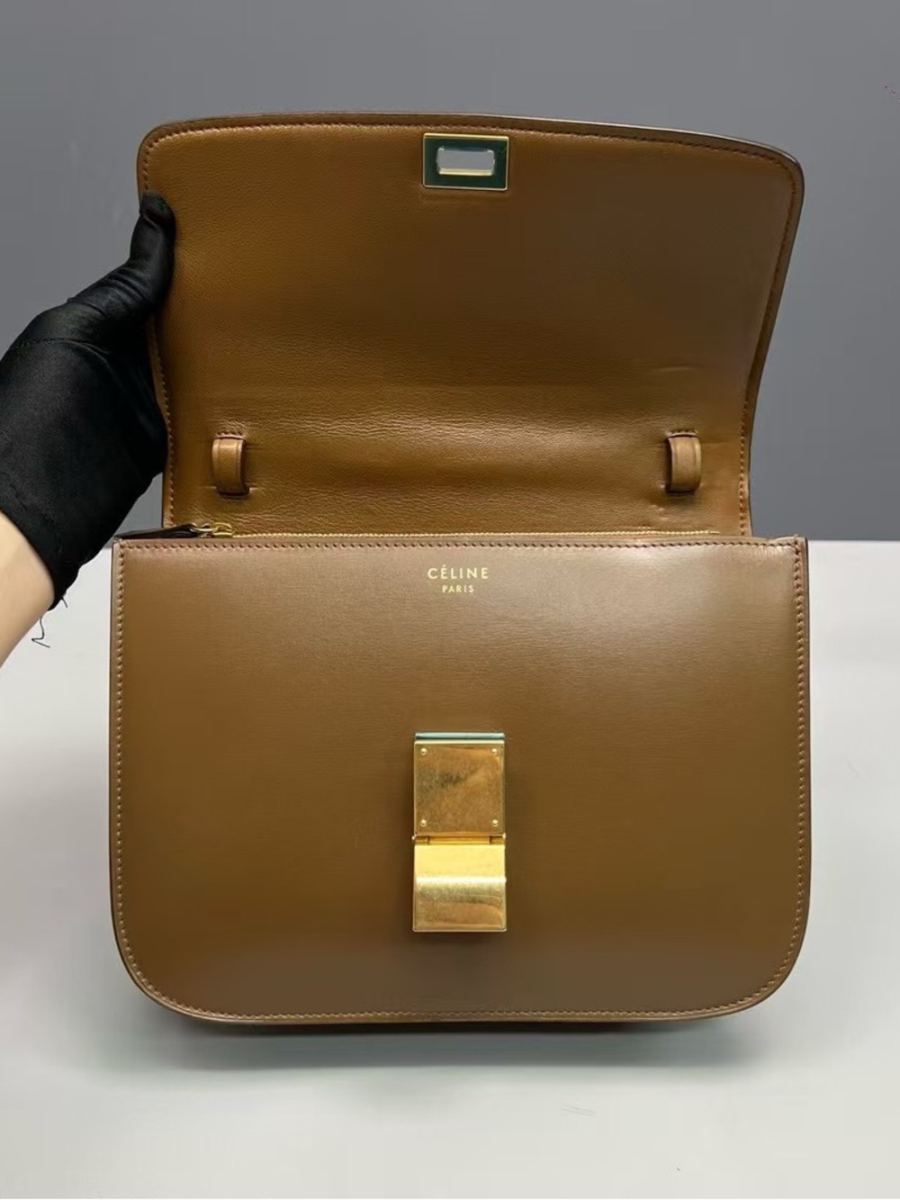 Celine Brown Leather Classic Box Crossbody with Gold Hardware - Picture 7 of 9